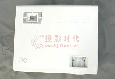 點(diǎn)擊放大,明基(BENQ)W100投影機(jī)外觀和配件