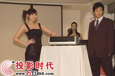 ������ϵ���i �_��ʾ��(chu��ng)Ҳ��LCOS����ͶӰ�C