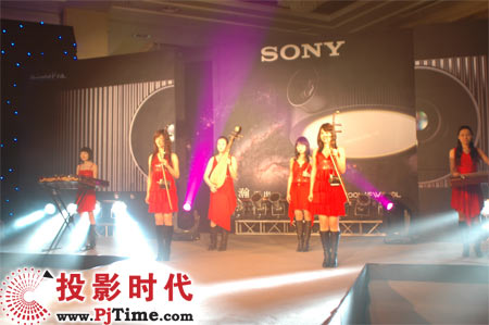 �����Ƹ��幤��ͶӰ�C