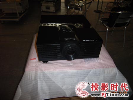 �_(t��i)��ʾ��(chu��ng)�Ƽ���ʽ�M(j��n)܊��(gu��)��(n��i)ͶӰ�Ј�(ch��ng)