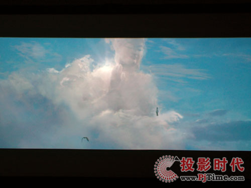 點擊放大,索尼VPL-HW10家用投影機
