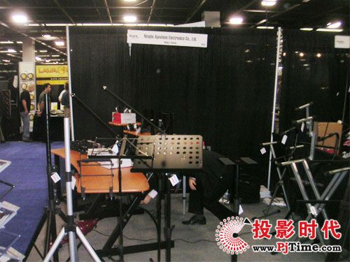 ۴ݰͨ޹˾(gu)2009(gu)H(l)͟չNAMM 2009)