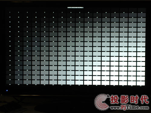 TCL自然藍(lán)光電視顯示性能測(cè)試