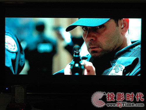 TCL自然藍(lán)光電視藍(lán)光功能影片測試