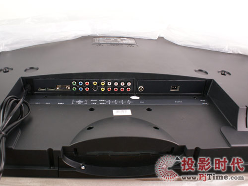 創(chuàng)維42L03RF液晶電視:豐富實(shí)用接口配備