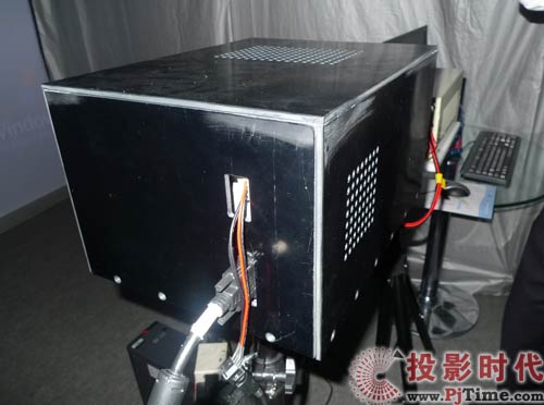 光峰光電LED光源投影機(jī)亮相第八屆大屏展