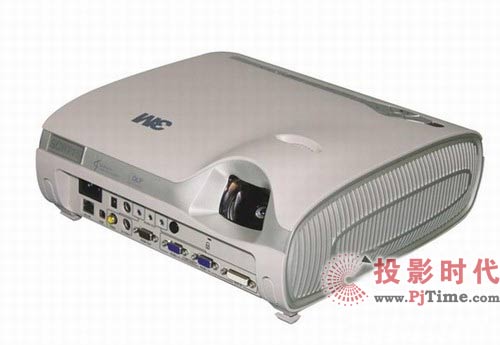 結(jié)合白板營(yíng)造互動(dòng)教學(xué)新體驗(yàn) 四大短焦教育投影對(duì)比分析