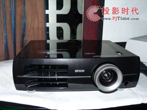 �������y����ȫ����ӰԺͶӰ�C(j��)����SIAV 2009