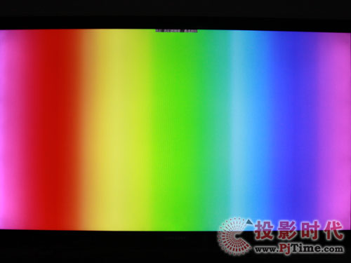 LEDˮ Ԕu(png)ҺҕUA55B8000ɫc(du)ȶȜyԇ