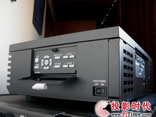 ƷͶӰC(j)PT-AE4000