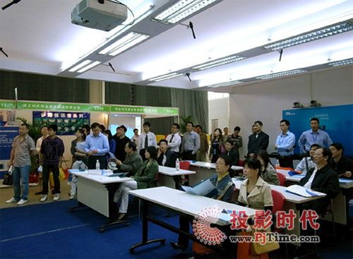 ȫ���װl(f��)��AVA��·��������䛲�ϵ�y(t��ng)���2010�߃xչ