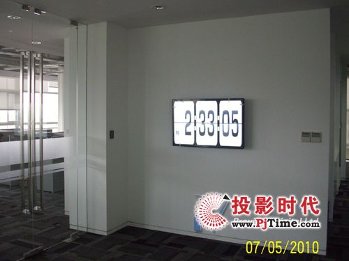 �Ϻ��������w�о����Ĳ��Ä�(chu��ng)ҕ��(sh��)�a��ý�w��Ϣ�l(f��)��ϵ�y(t��ng)