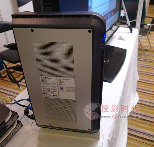 LifeSize高清視頻會(huì)議閃耀多媒體視訊展