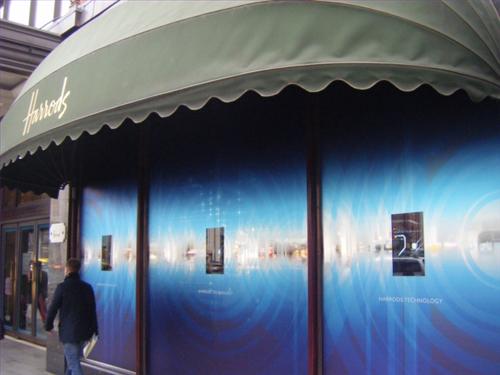 Harrods_Ӣׂ͸(sh)֘Ƶ漆,ýwϢl(f)ϵy(tng),(sh)ָʾ,(sh)֘,Ϣ@ʾϵy(tng),digital signage