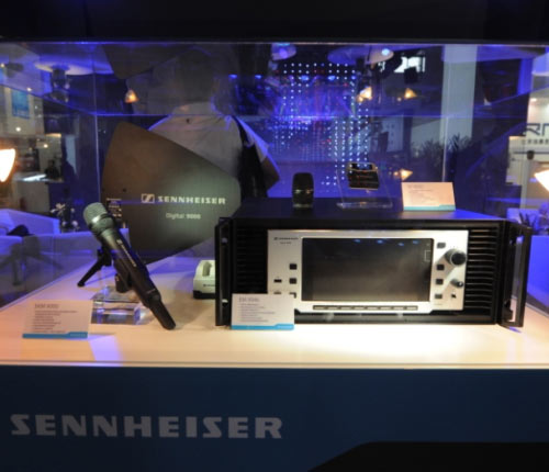 oI(lng)򣬴󎟽Sennheiser y9000ϵД(sh)ԒͲBIRTV 2012