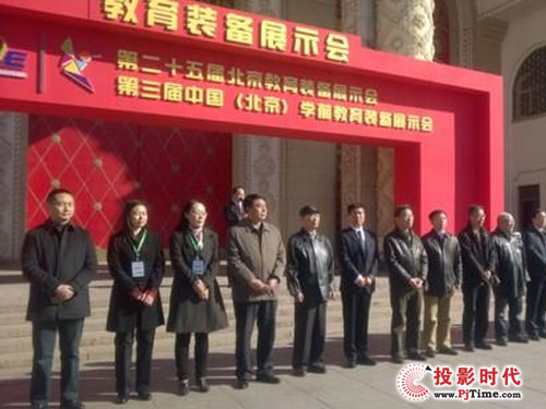 ���Ի��n�á��ǻۡ��� ���������b��չ������c