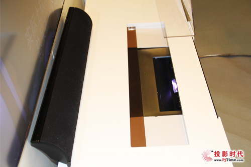 ҕ(l)Laser TVͥʘ(l)ͶӰC(j)
