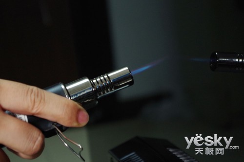 ߲ˤğSlim TV(zhn)O