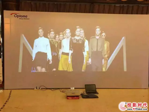 2015WDaA|(jng)N̴(hu)_