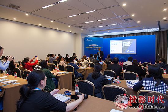 InfoComm-China-2016__(d)ԡͻƼډ_ʬF(xin)ҕ硱}ɹekýw