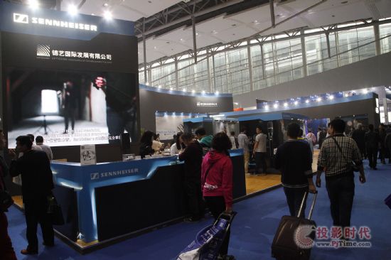 \ˇ(gu)HySennheiser2017Vչ