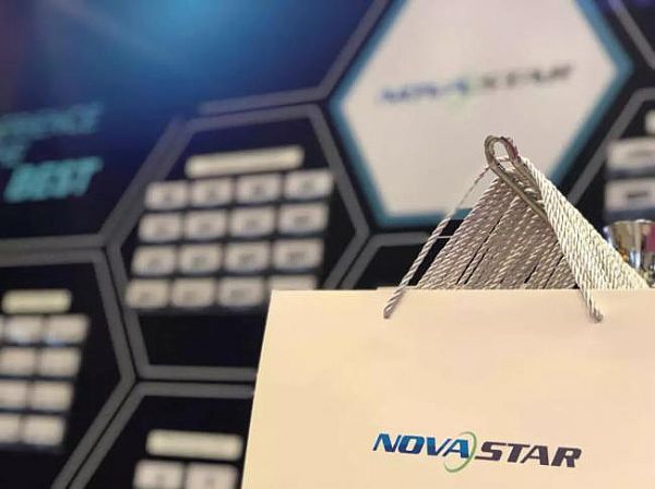 Nova(yu)|(zh)LEDƮa(chn)Ʒ@GInfocomm