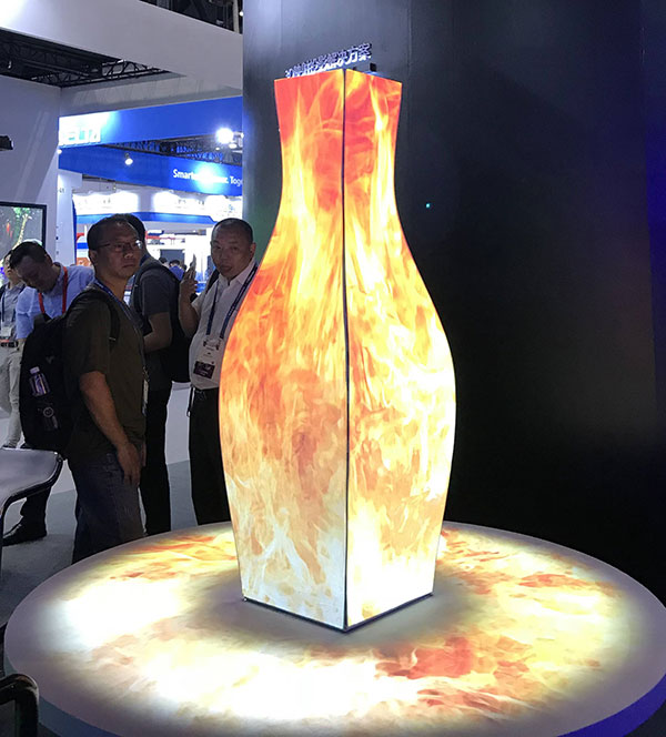 ᄓ(chung)Ӱ@ʾȫ(j)WInfoComm China 2019
