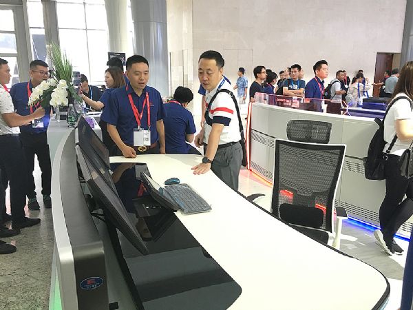 InfoComm China 2019 M(jn)Еr|ÎI(lng)̽ǻ֮