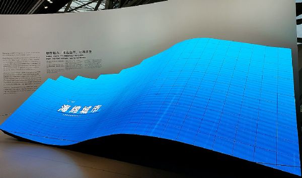 40Ӱ72ڰ桰ϺӈDն
