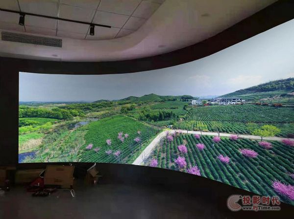 �Բ��ý����ͶӰ�����SEEMILEҕ�����y��Ǭ�t�Ļ��^�v����Ĺ���