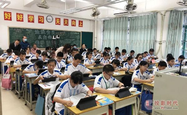 14500W(xu)V@ЌW(xu)ьF(xin)ǻ۽̌W(xu)B(ti)