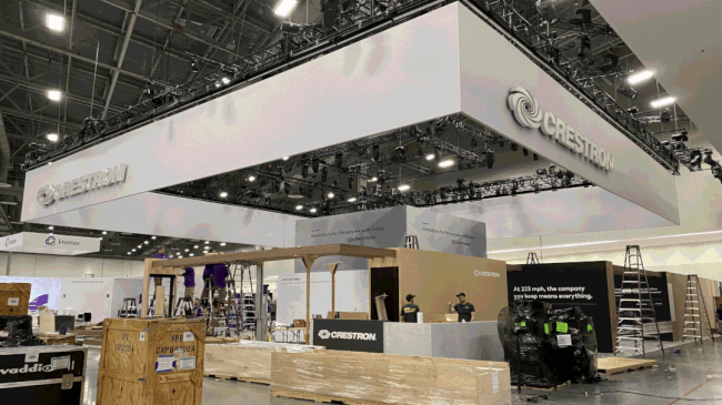 ˼8K ҕl@ʾg(sh)InfoComm չ