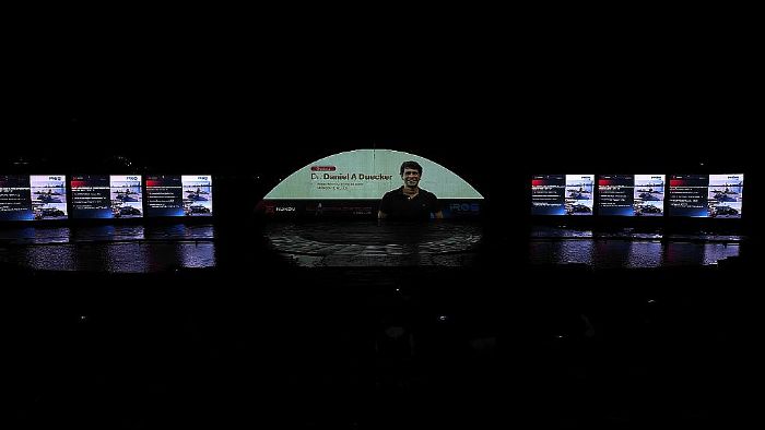 IROS 2025��(chu��ng)��vʷ����8000�˅���(hu��)͹�@�Ї�(gu��)�ИI(y��)��λ