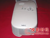 2005����ĻͶӰ���@ʾ�O(sh��)�䑪(y��ng)���c�Ј�Փ���F(xi��n)���a(ch��n)Ʒչʾ�^(q��)֮NEC LT180+